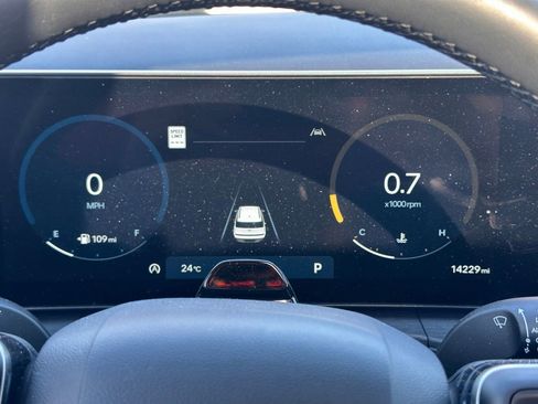 Used 2025 Hyundai Santa Fe Limited image 31