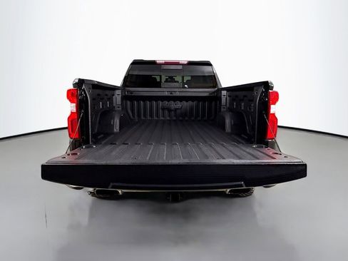 Used 2019 Chevrolet Silverado 1500 LTZ w/ LTZ Premium Package AWD/4WD image 30
