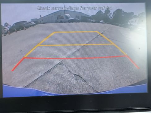 Used 2023 Hyundai Venue SEL w/ Cargo Package image 13