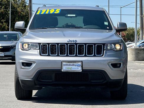 Used 2021 Jeep Grand Cherokee Laredo RWD image 9