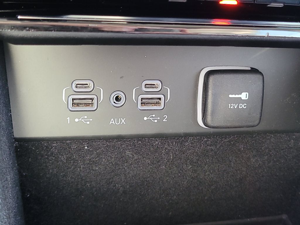 Used 2022 Jeep Grand Cherokee L Limited RWD image 33