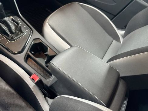 Certified 2023 Volkswagen Taos S FWD image 22