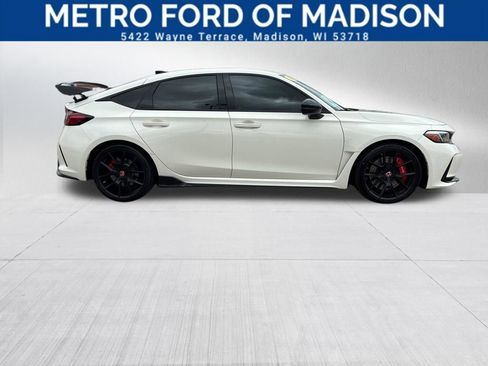 Used 2024 Honda Civic Type R image 1