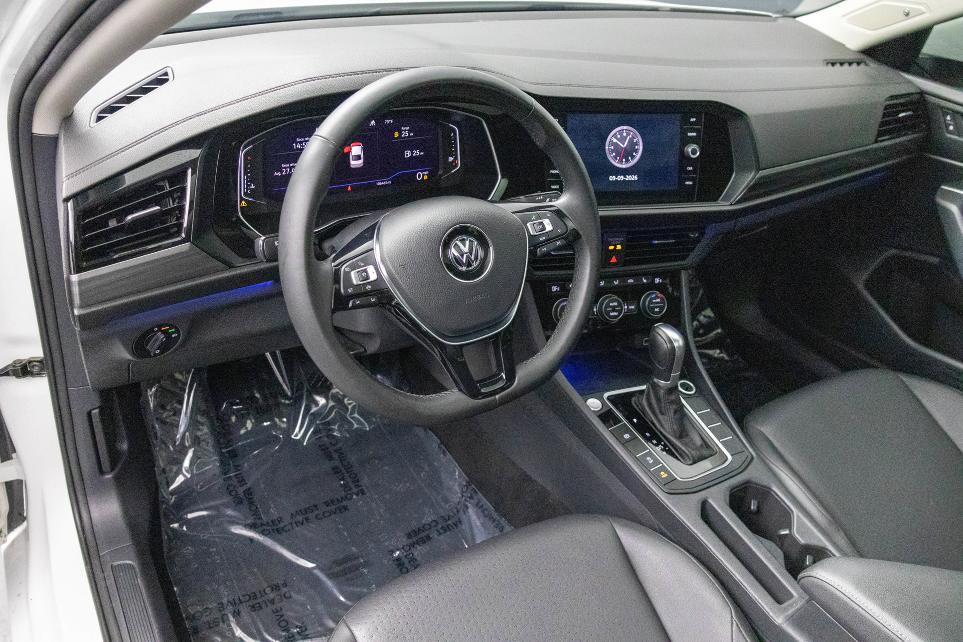 Used 2019 Volkswagen Jetta SEL w/ Cold Weather Package FWD image 5