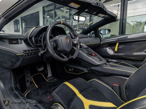 Used 2017 Lamborghini Aventador LP 750-4 Superveloce image 27