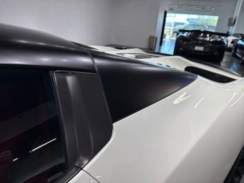 Used 2015 Ferrari 458 Spider RWD image 18