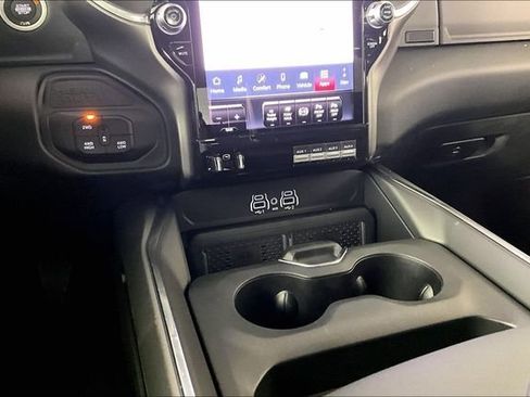 New 2026 RAM 2500 Laramie AWD/4WD image 7