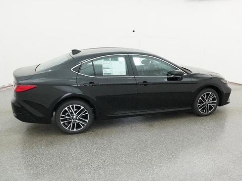 New 2026 Toyota Camry XLE AWD/4WD image 10