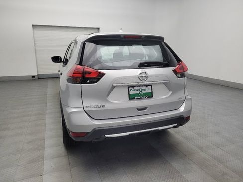 Used 2017 Nissan Rogue S image 6