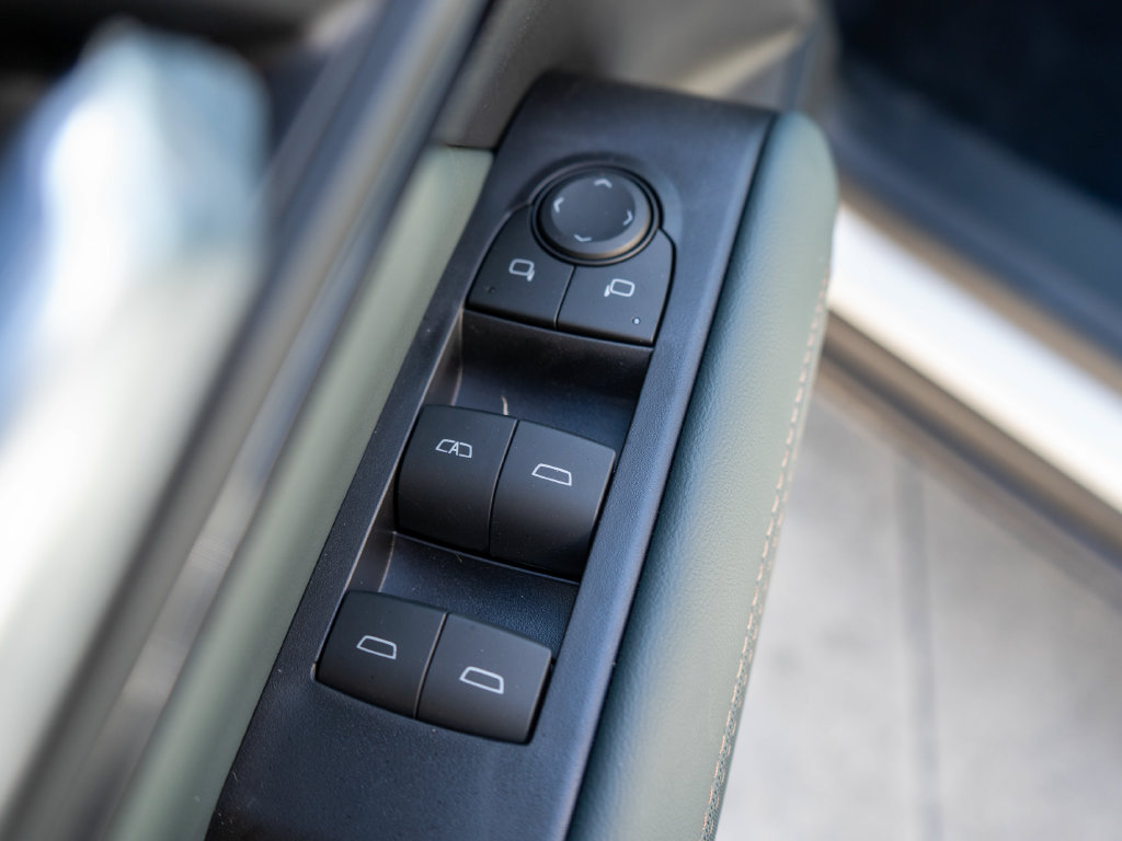 New 2027 GMC Terrain AT4 w/ Convenience Package III AWD/4WD image 17