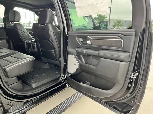 New 2026 RAM 1500 Laramie AWD/4WD image 19