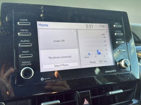 Used 2022 Toyota Camry SE image 19