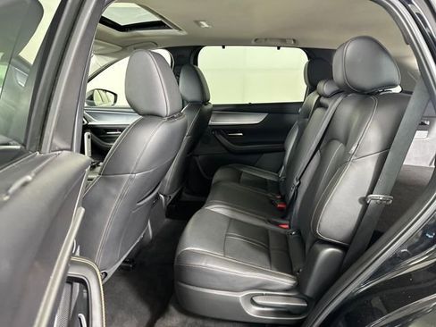 Used 2025 MAZDA CX-70 3.3 Turbo w/ Preferred Package AWD/4WD image 25