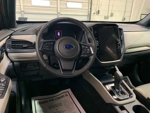Used 2025 Subaru Forester Limited image 4