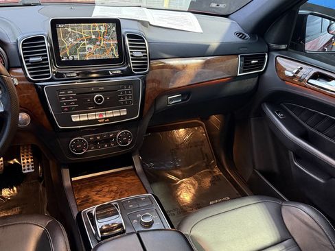 Used 2016 Mercedes-Benz GLE 400 4MATIC w/ Parking Assist Package image 8