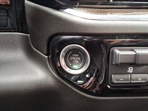 Used 2025 Chevrolet Silverado 1500 LT image 26