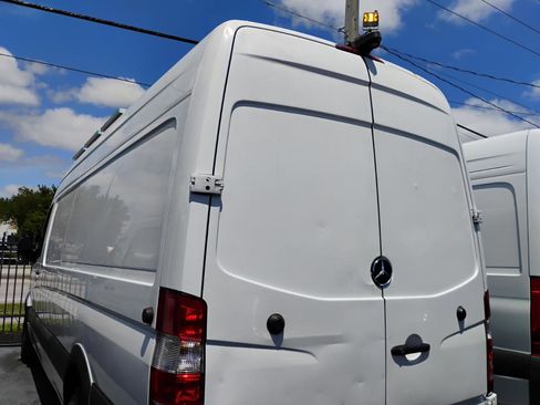 Used 2017 Mercedes-Benz Sprinter 2500 w/ Driver Comfort Package image 3