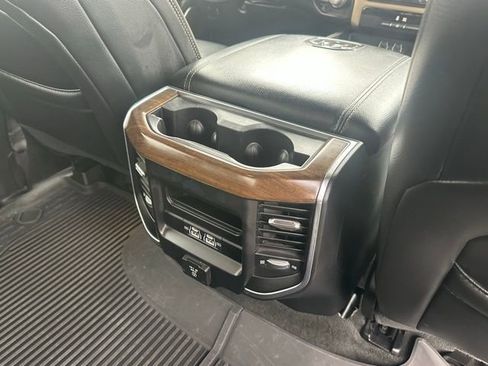 Used 2022 RAM 1500 Laramie image 31