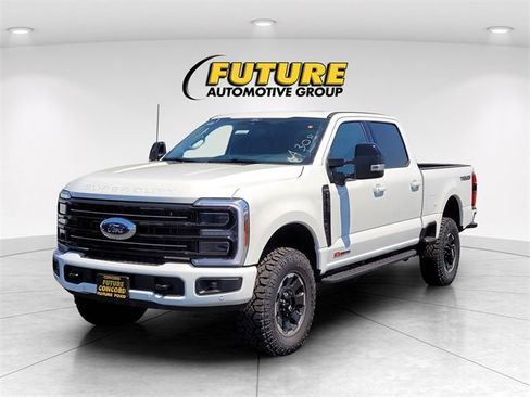New 2025 Ford F250 Platinum w/ Tremor Off-Road Package image 8