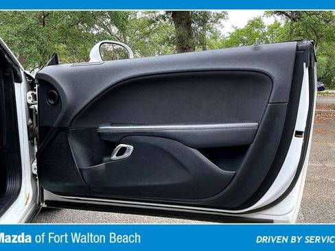 Used 2019 Dodge Challenger SXT RWD image 23