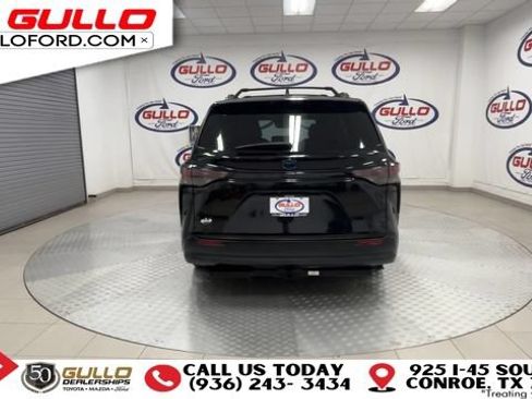 Used 2024 Toyota Sienna XLE Woodland Edition AWD/4WD image 7