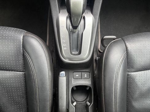 Used 2017 Chevrolet Sonic Premier image 28