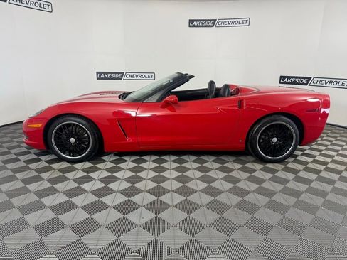 Used 2008 Chevrolet Corvette Convertible w/ Preferred Equipment Group RWD image 3
