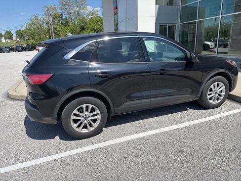 Used 2021 Ford Escape SE w/ Convenience Package AWD/4WD image 4