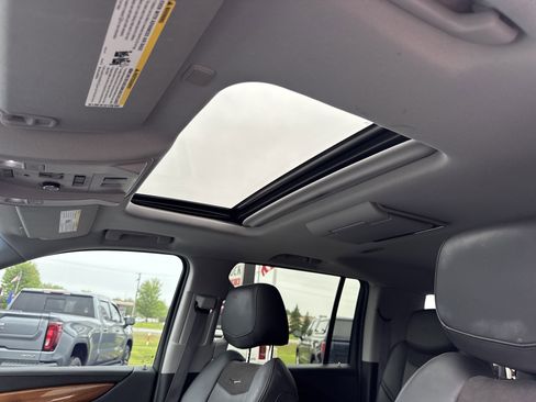 Used 2015 Cadillac Escalade ESV Premium AWD/4WD image 19