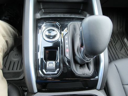 New 2026 Chevrolet Colorado LT w/ LT Convenience Package AWD/4WD image 28
