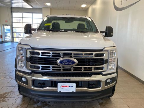 New 2026 Ford F550 4x4 Regular Cab Super Duty image 3