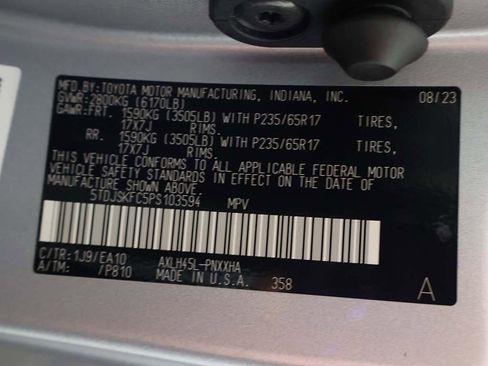 Used 2023 Toyota Sienna XLE w/ XLE Plus Package image 59