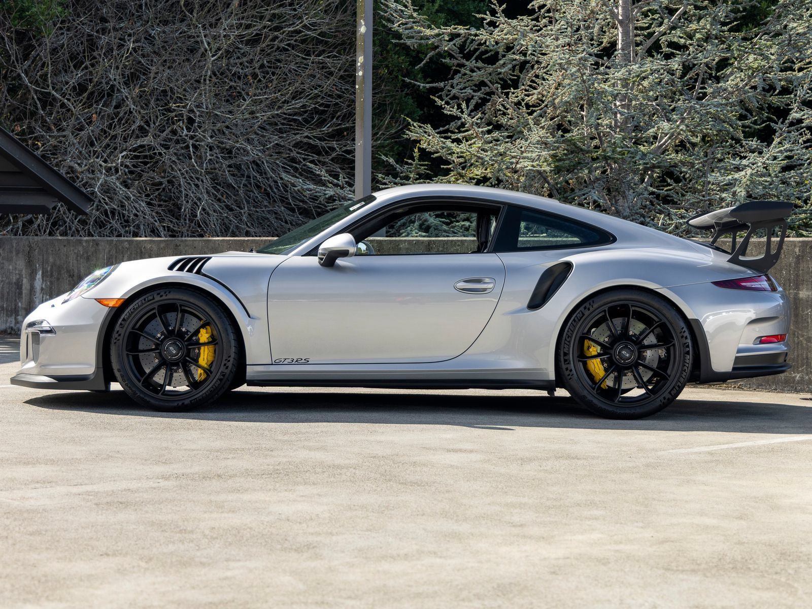 Used 2016 Porsche 911 GT3 RS RWD image 2