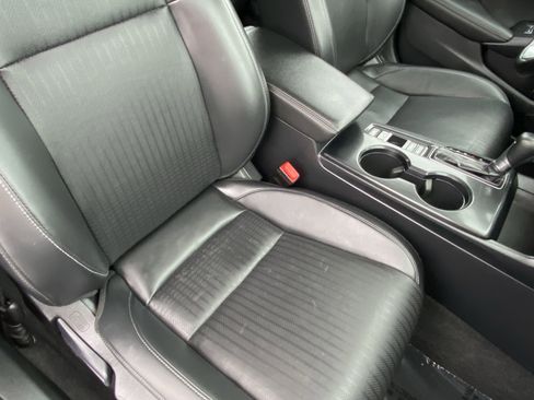 Used 2023 Honda Civic EX-L image 10