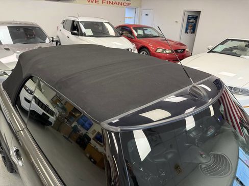 Used 2014 MINI Cooper S image 21