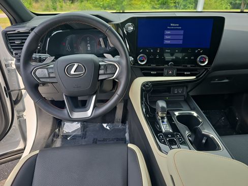 Used 2023 Lexus NX 350 AWD image 17