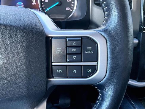 Used 2023 Ford Expedition Max XLT image 12