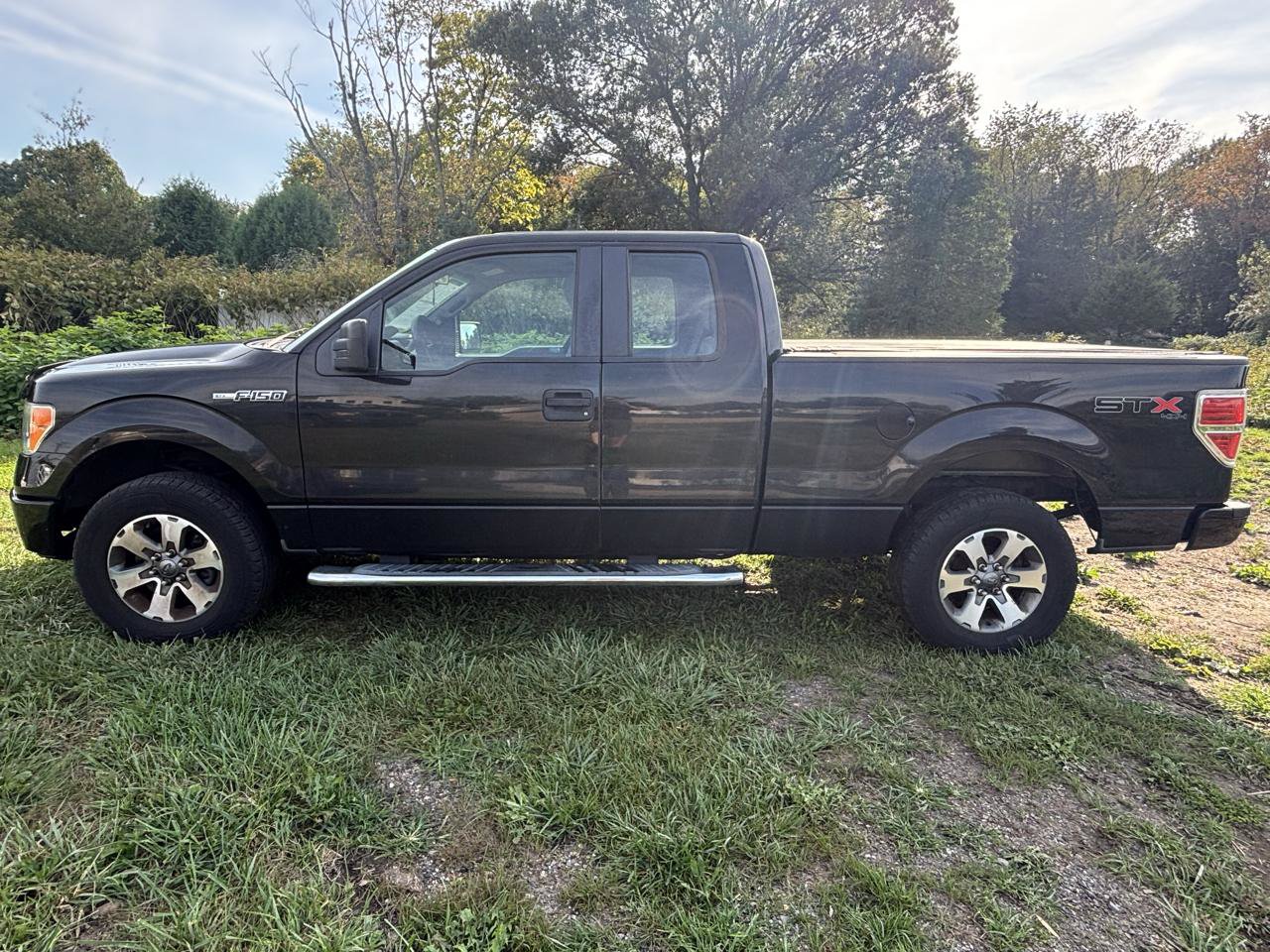 Used 2013 Ford F150 STX w/ Mid Equipment Group AWD/4WD image 8