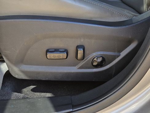 Used 2018 Hyundai Santa Fe Sport w/ 2.4L Tech Package 04 image 29