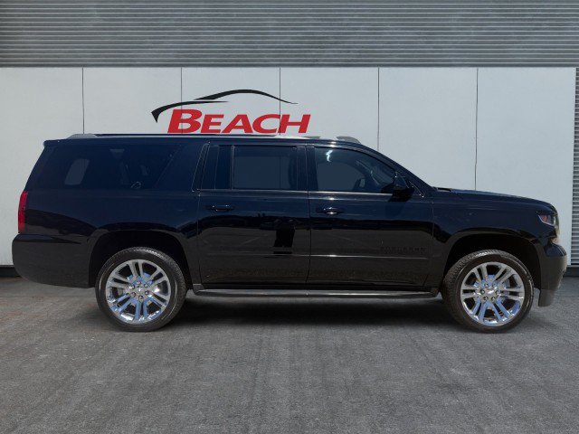 Used 2019 Chevrolet Suburban Premier w/ RST 6.2L Performance Edition AWD/4WD image 9