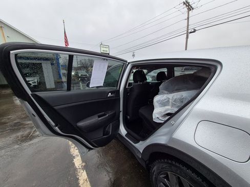 Used 2022 Kia Sportage LX w/ LX AWD Value Edition Package image 20