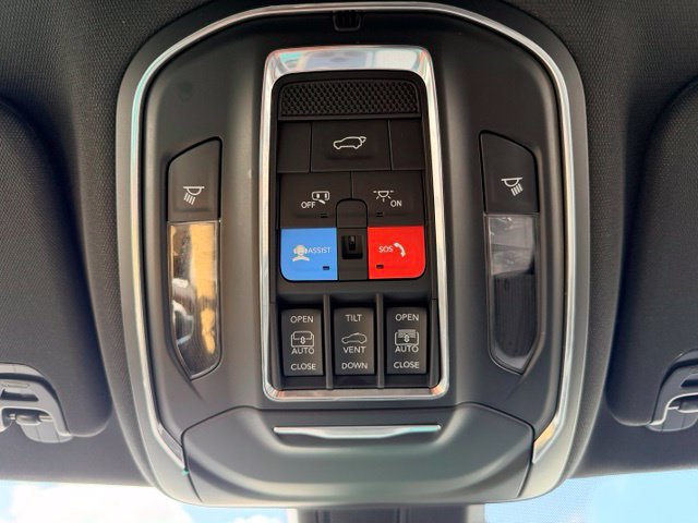 Used 2025 Jeep Wagoneer Series II w/ Premium Group I AWD/4WD image 18