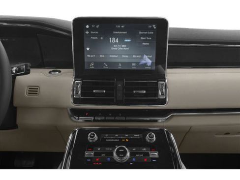 Used 2020 Lincoln Navigator L Reserve w/ Luxury Package image 10