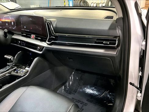Used 2023 Kia Sportage SX image 19