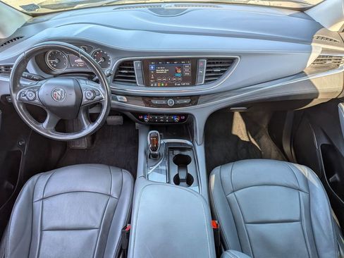 Used 2020 Buick Enclave Essence w/ Sport Touring Edition image 25