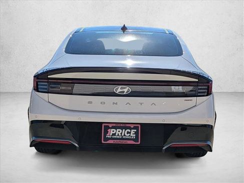 Used 2025 Hyundai Sonata Limited image 6