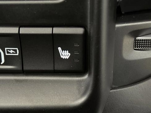 Used 2025 RAM 1500 Laramie w/ Sport Appearance Package image 33