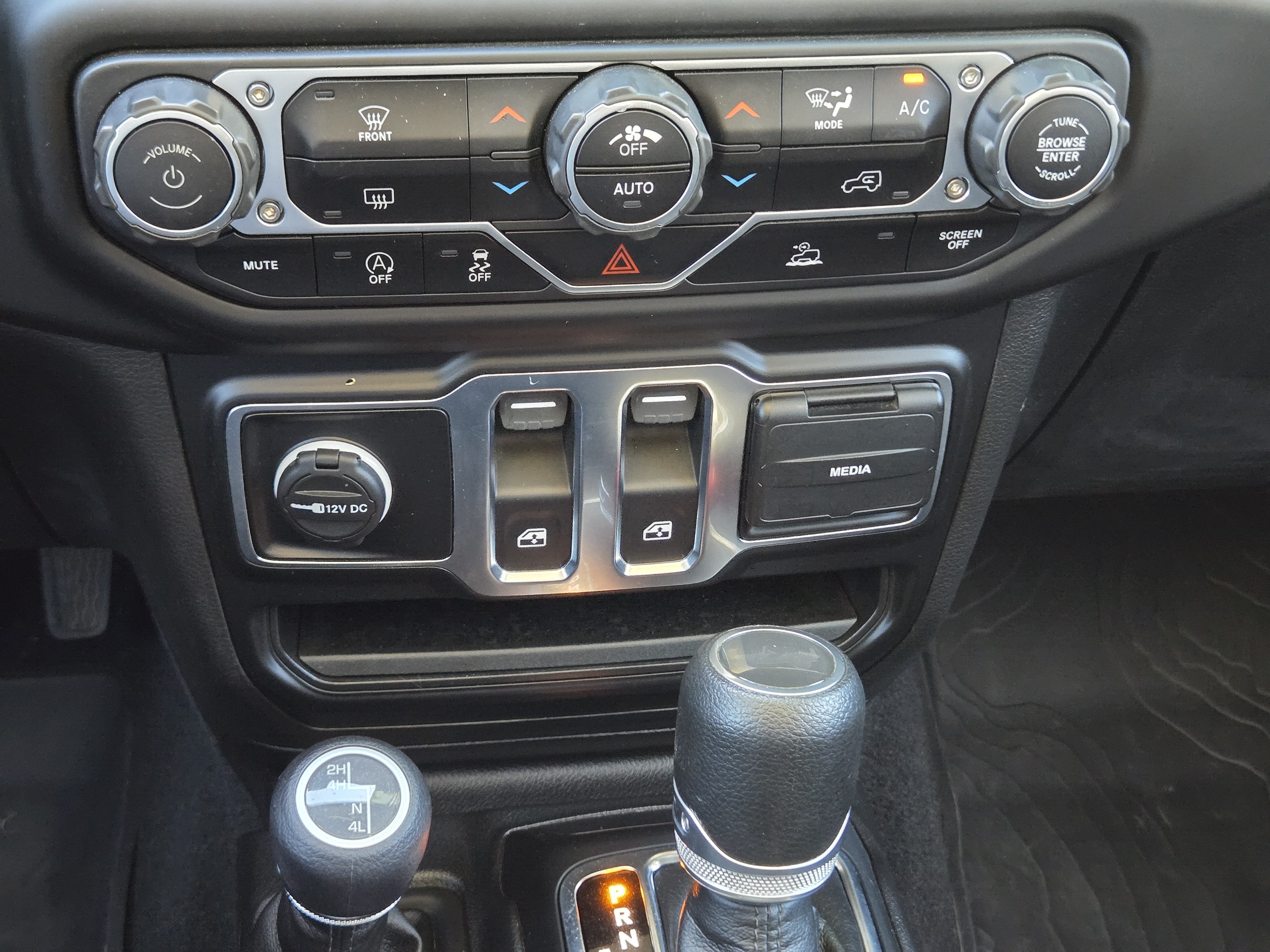 Used 2023 Jeep Wrangler Sport AWD/4WD image 20