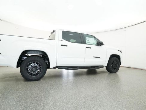 New 2026 Toyota Tundra SR5 AWD/4WD image 29
