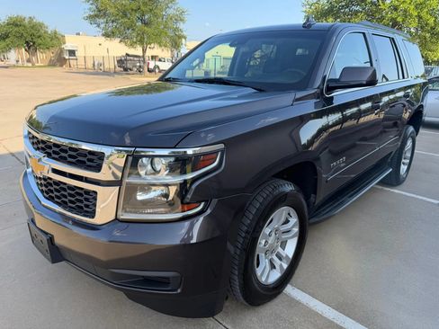 Used 2018 Chevrolet Tahoe LT RWD image 2